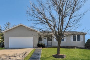 210 Wenona Dr Washington, MO 63090
